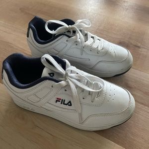 Boy size 2.5 boy Fila shoes